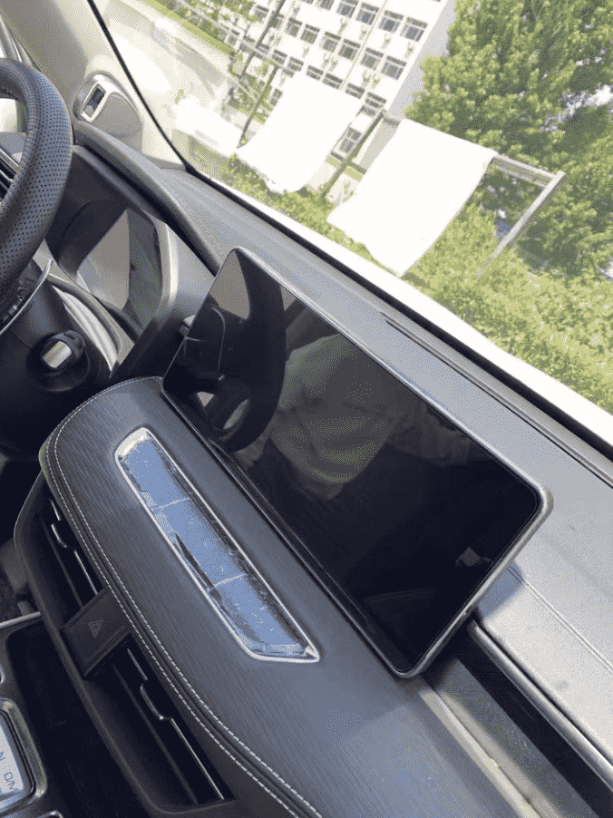 Xevaban.com ở 214 Giải Phóng là đơn vị chuyên cung cấp phụ kiện oto, đồ chơi oto, phụ tùng oto, phụ kiện haval jolion, đồ chơi haval jolion, xevaban, 214 giải phóng, kính cường lực haval jolion, miếng dán màn hình haval jolion, miếng dán chống xước màn hình haval jolion.